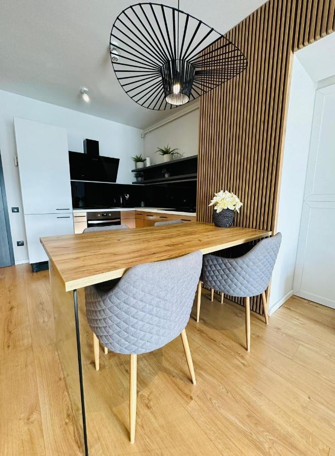 Kharisma Apartment-Free Parking-Ultracentral Cluj-Napoca Eksteriør billede
